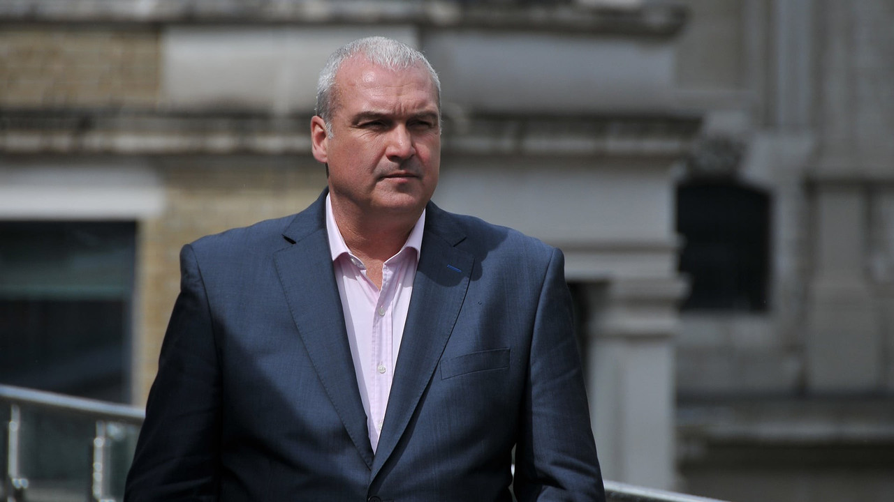 Paul Panzer - Më në fund kohë e lirë (Çfarë stresi) backdrop