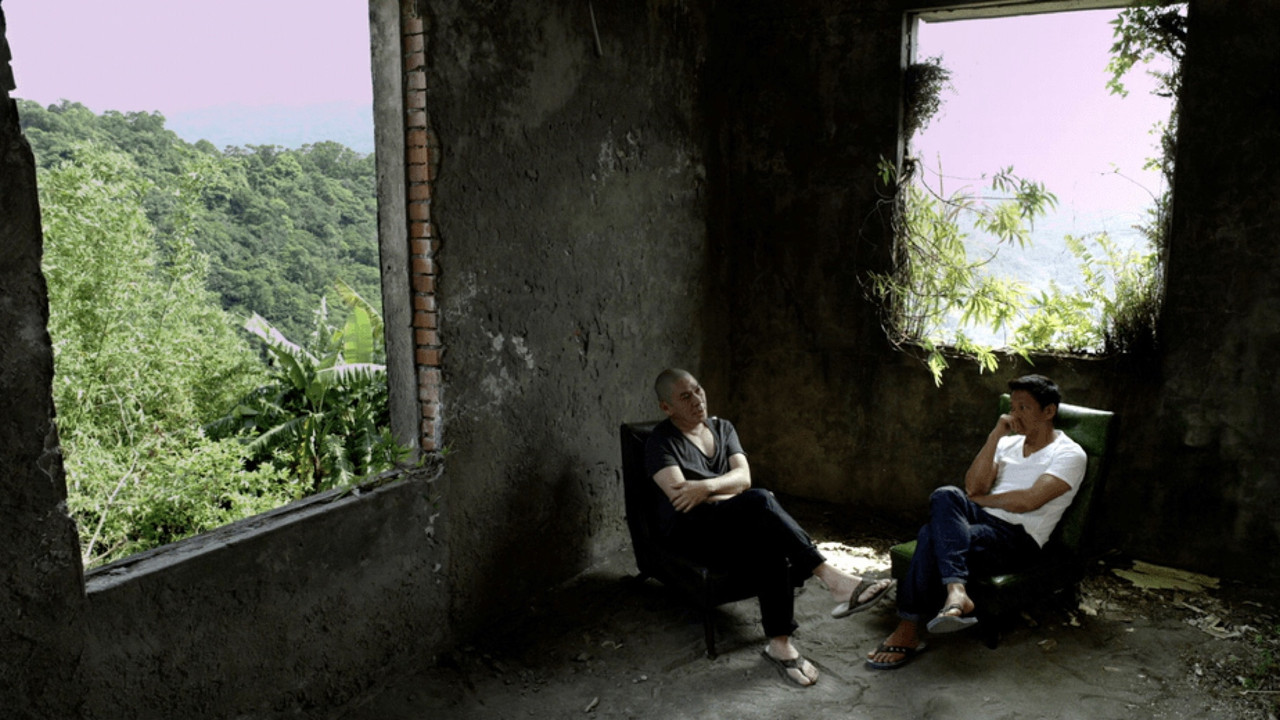 Pula e Shtatë backdrop