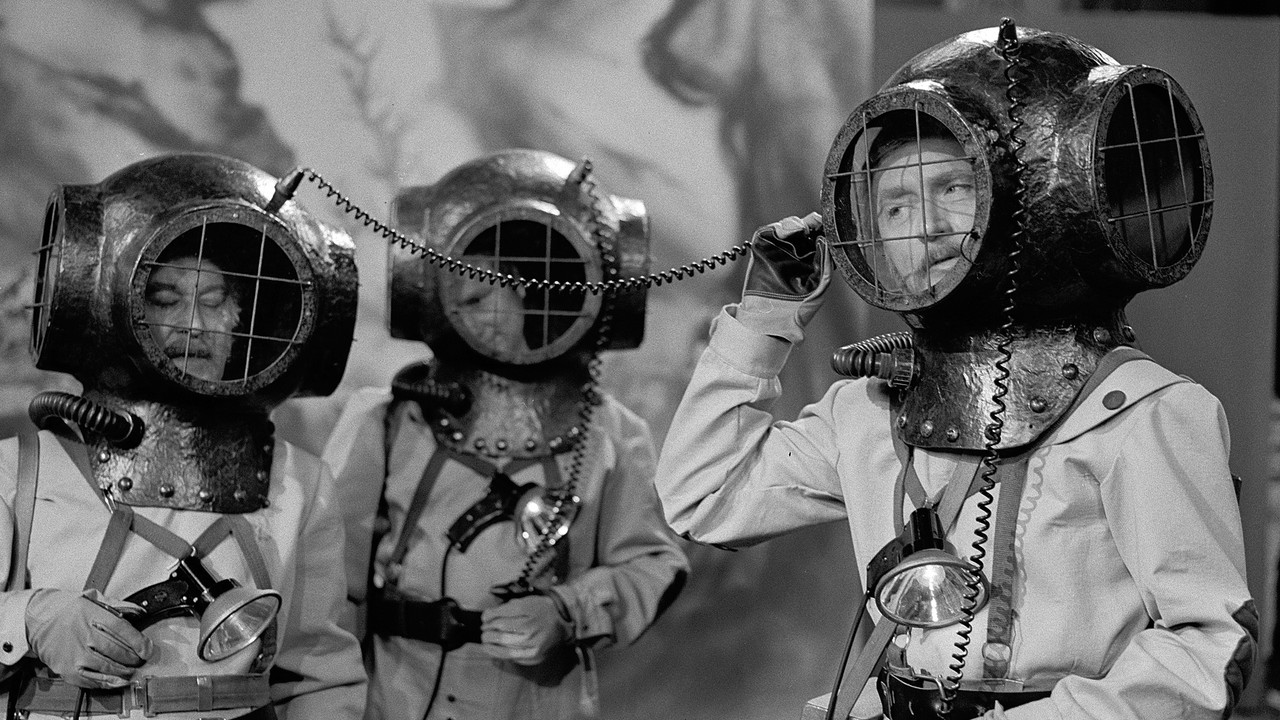 Pas Maskës backdrop