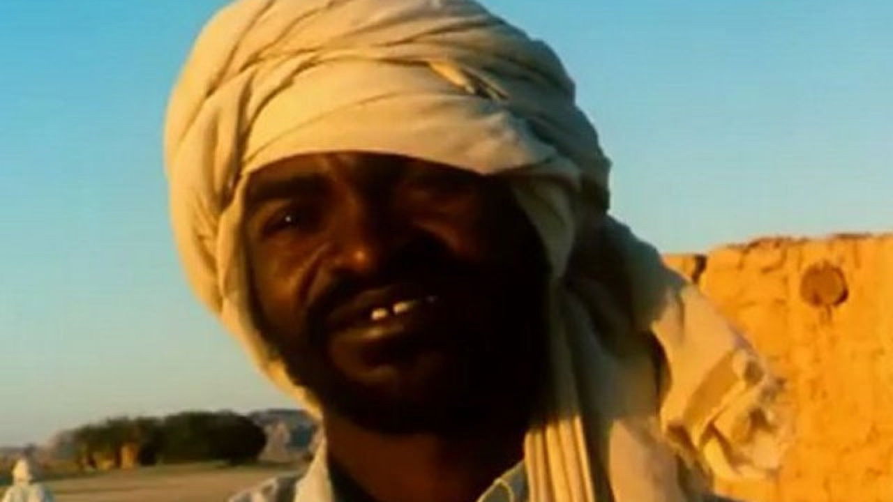 Lëng Pjeshke backdrop