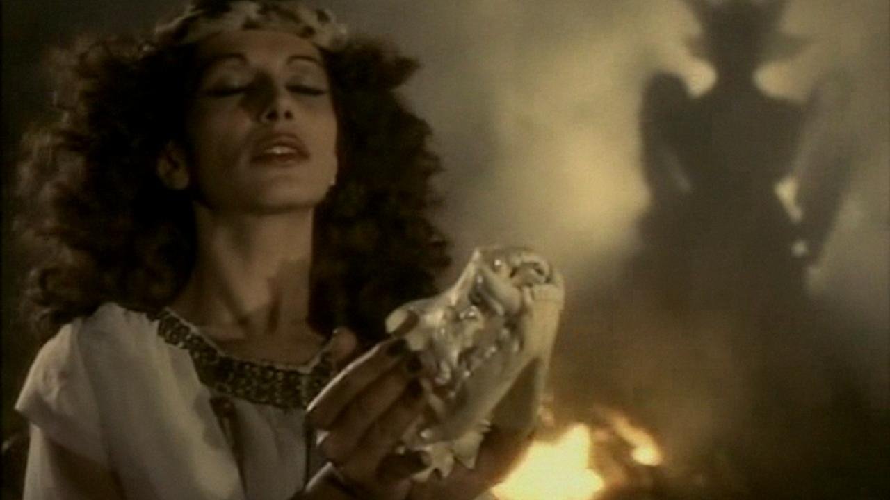 Les 4 saisons d'Espigoule can be translated to Albanian as Katër stinët e Espigoule backdrop