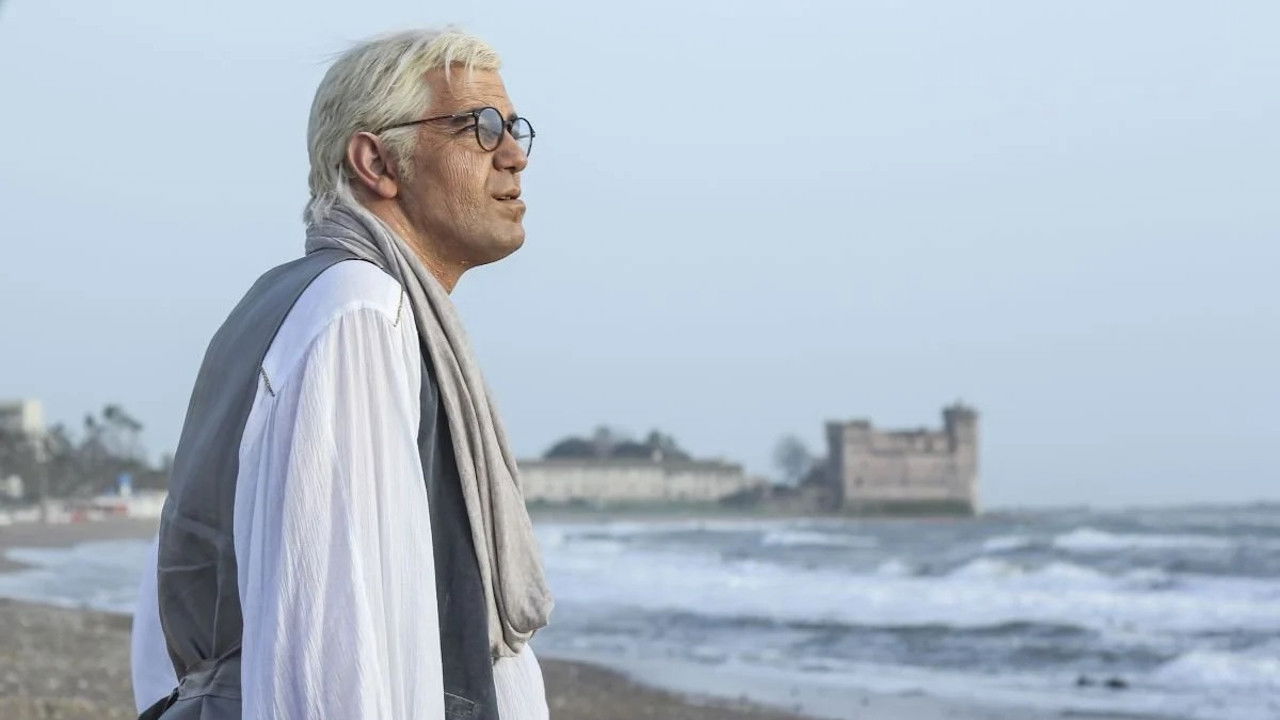 Një Stabil për Kuaj të Pafuqishëm backdrop