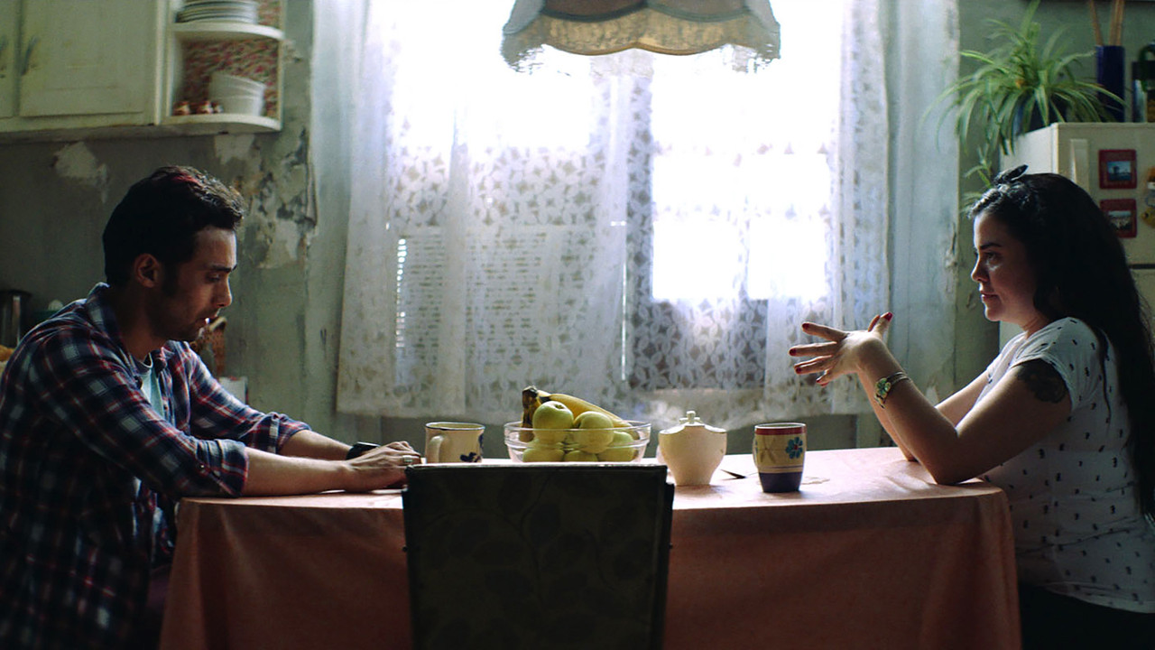 ...e se nesër backdrop