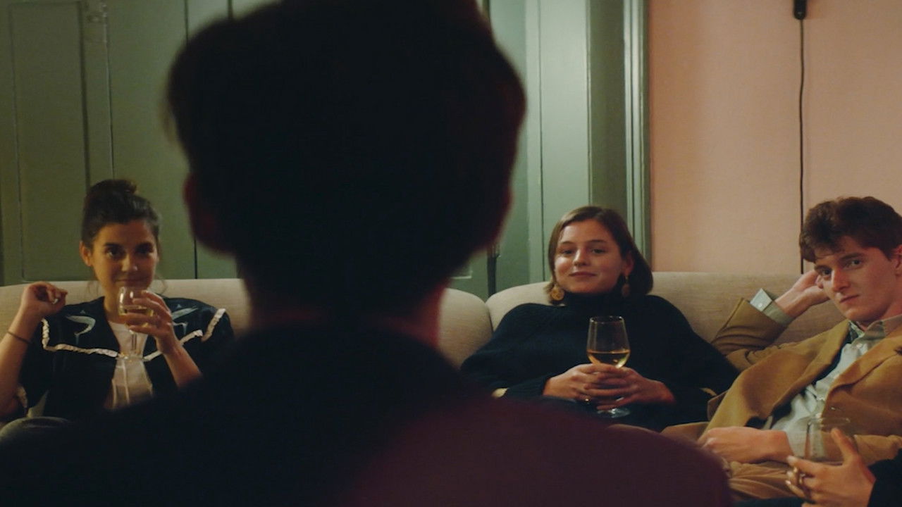 Chalo Dilli backdrop