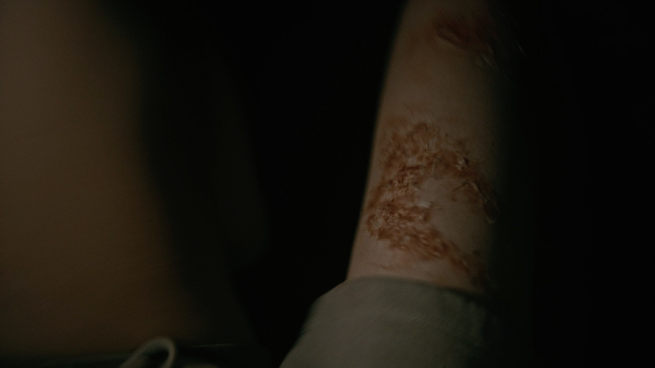 For Richer or Poorer backdrop