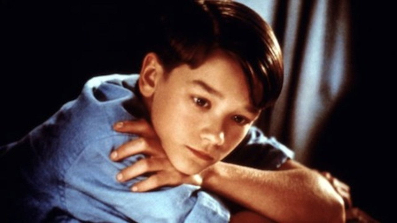 Privati që zhduket backdrop