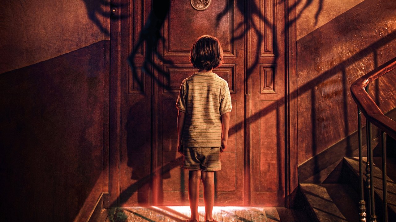 August Friends translates to Miqtë e Gushtit in Albanian backdrop