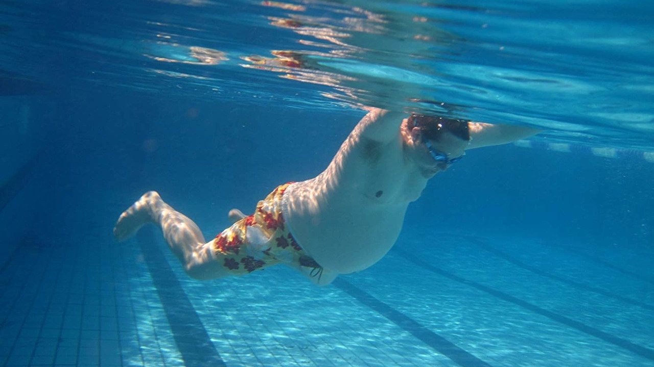 Dheet Patangey backdrop