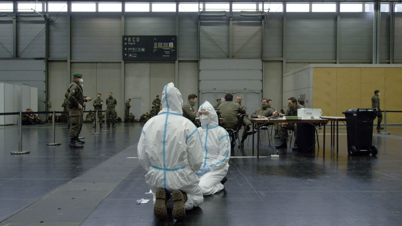 Makina e Trembëdhjetë backdrop