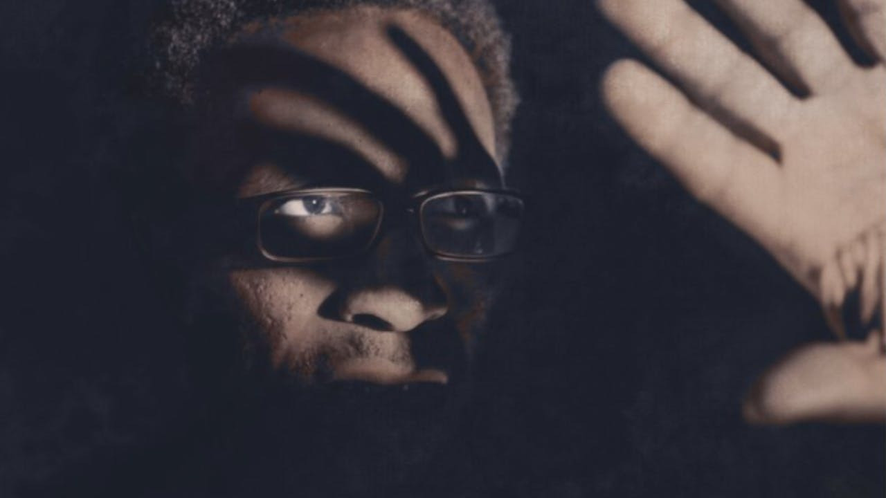 Pikturoj Dashurinë backdrop