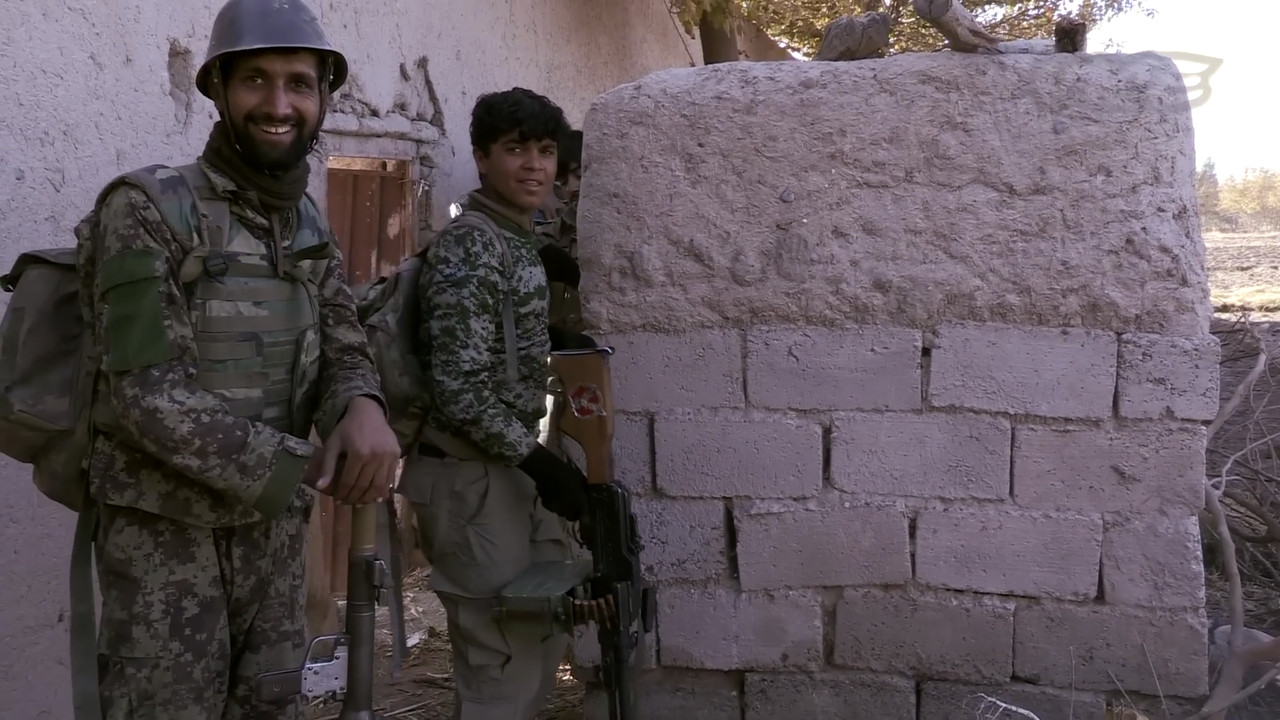 Letër Rreth Vendit Tonë: Vajza të Vila Nova backdrop