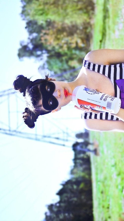 Freezen: A Dragon Friends Yulemas poster