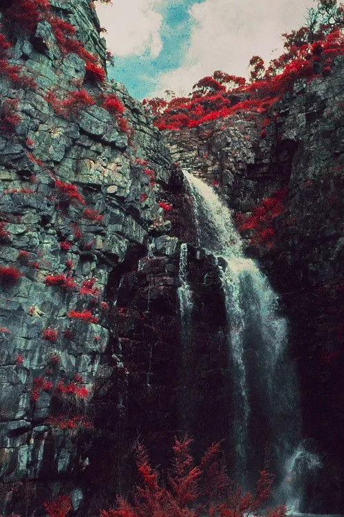 Ekipi i Ngushtësisë poster