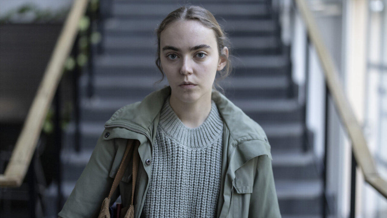 Nicostratos the Pelican backdrop