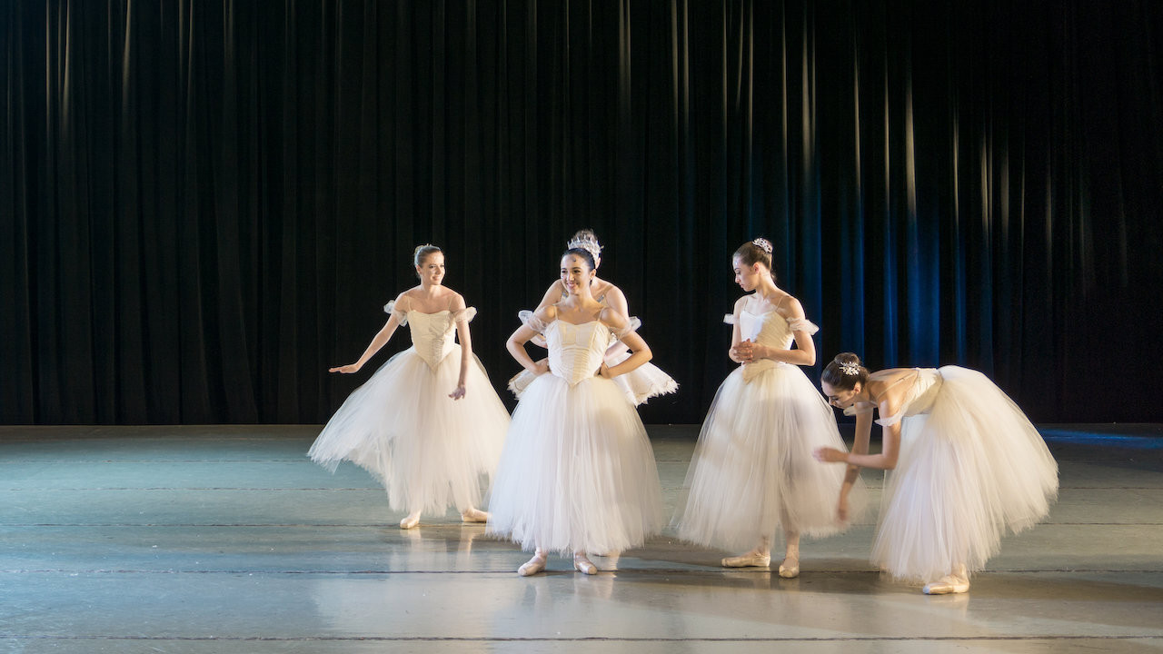 Joou no Houigaku ~Shikatsushi~ backdrop