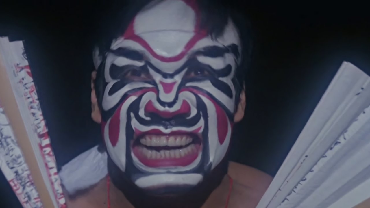 Steve + Qielli backdrop