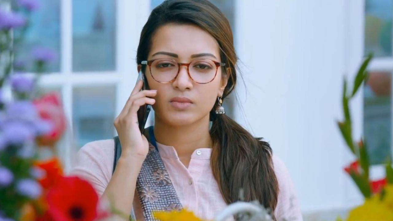 Fytyrat në Errësirë backdrop