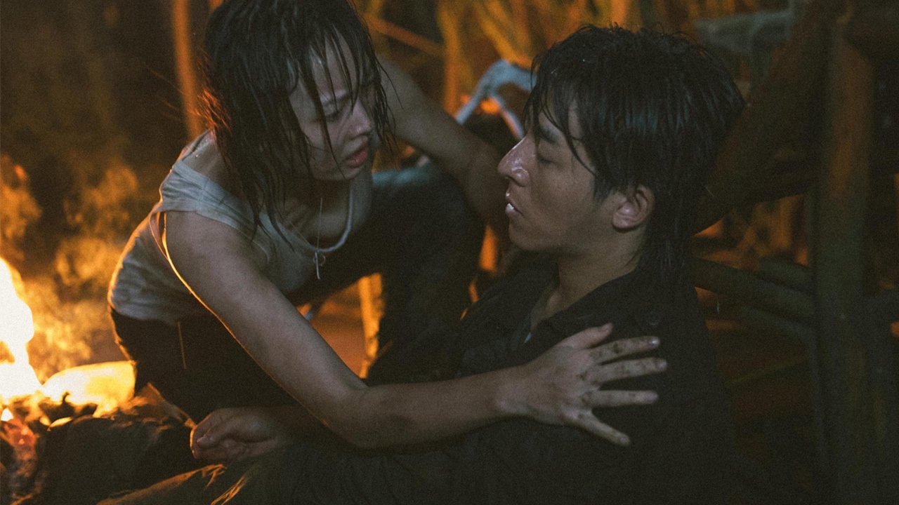 Engjëjt e Gjakosur backdrop