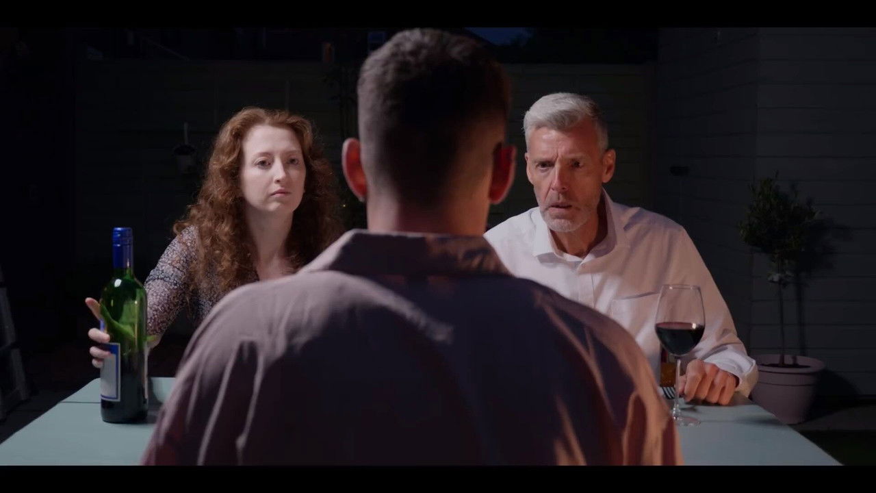 Ka diçka në liqen backdrop