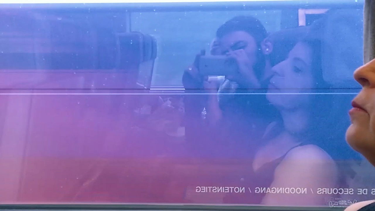 Zona Sanitare backdrop