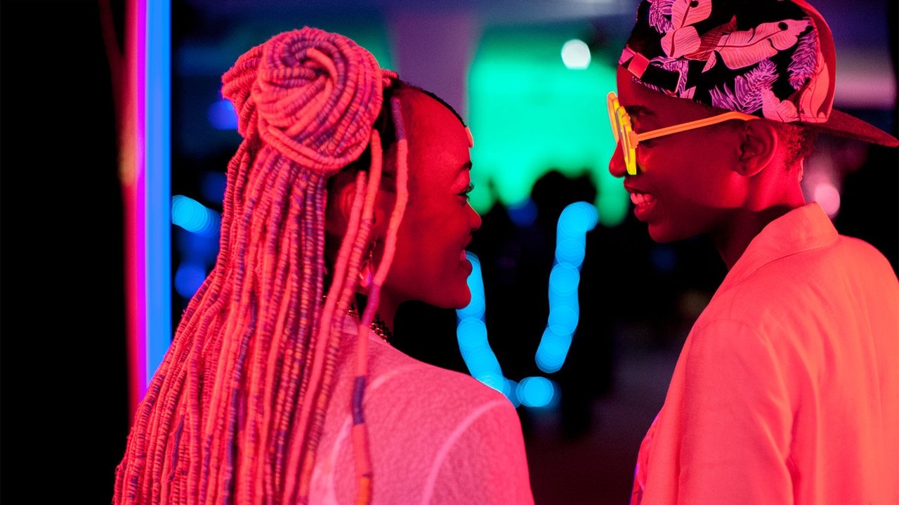 Vëllai im është një fëmijë i vetëm backdrop