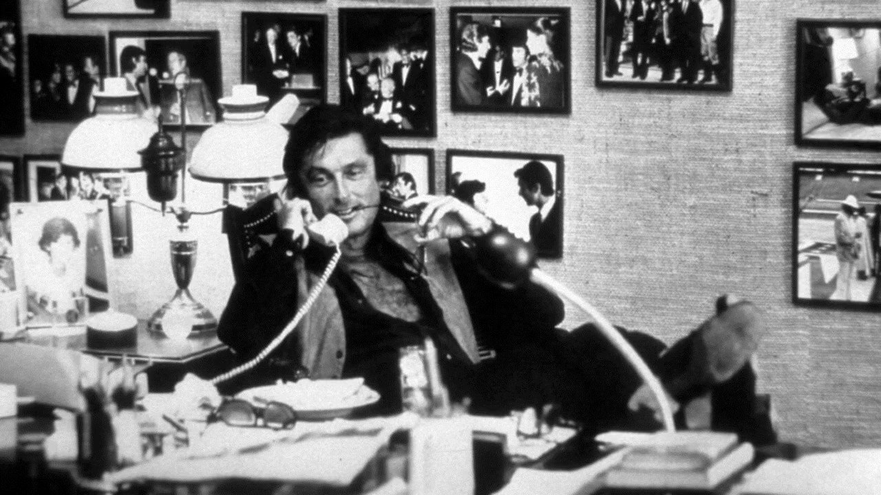 Zyrtarisht Të Tuat backdrop