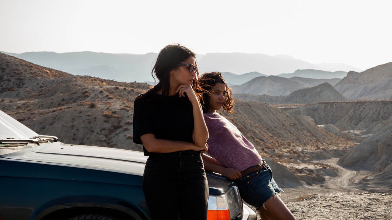 Karnivorët backdrop