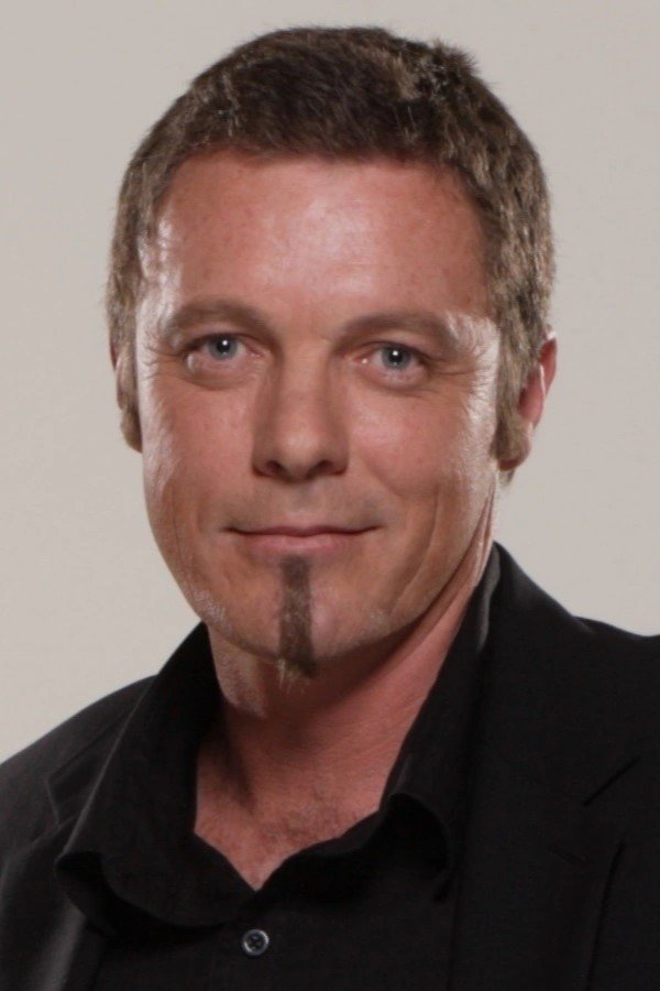 Roger De Koven backdrop