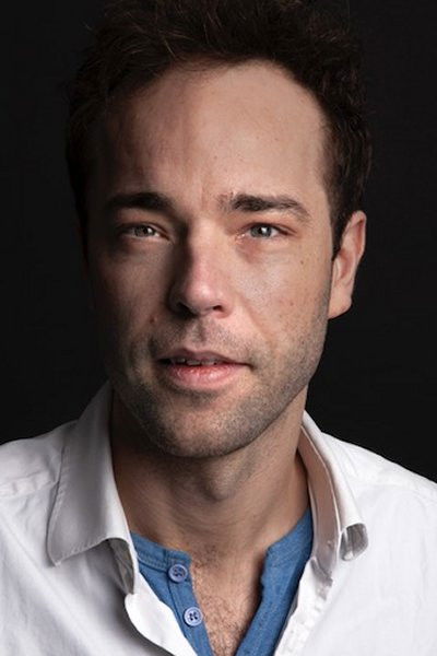 Naci Taşdöğen backdrop