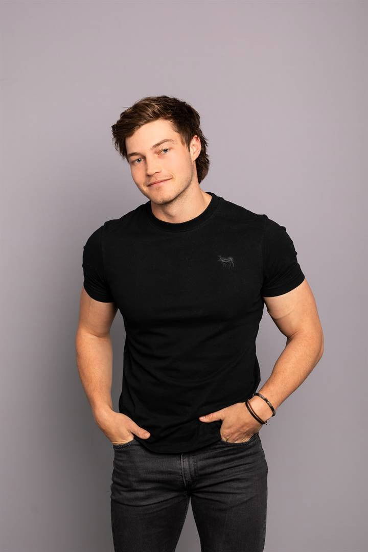 Maka Makharadze backdrop