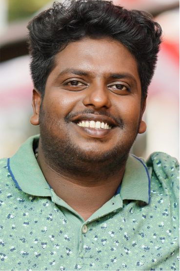 Oļģerts Dunkers backdrop