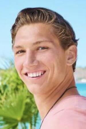 Elsa Chauvel backdrop