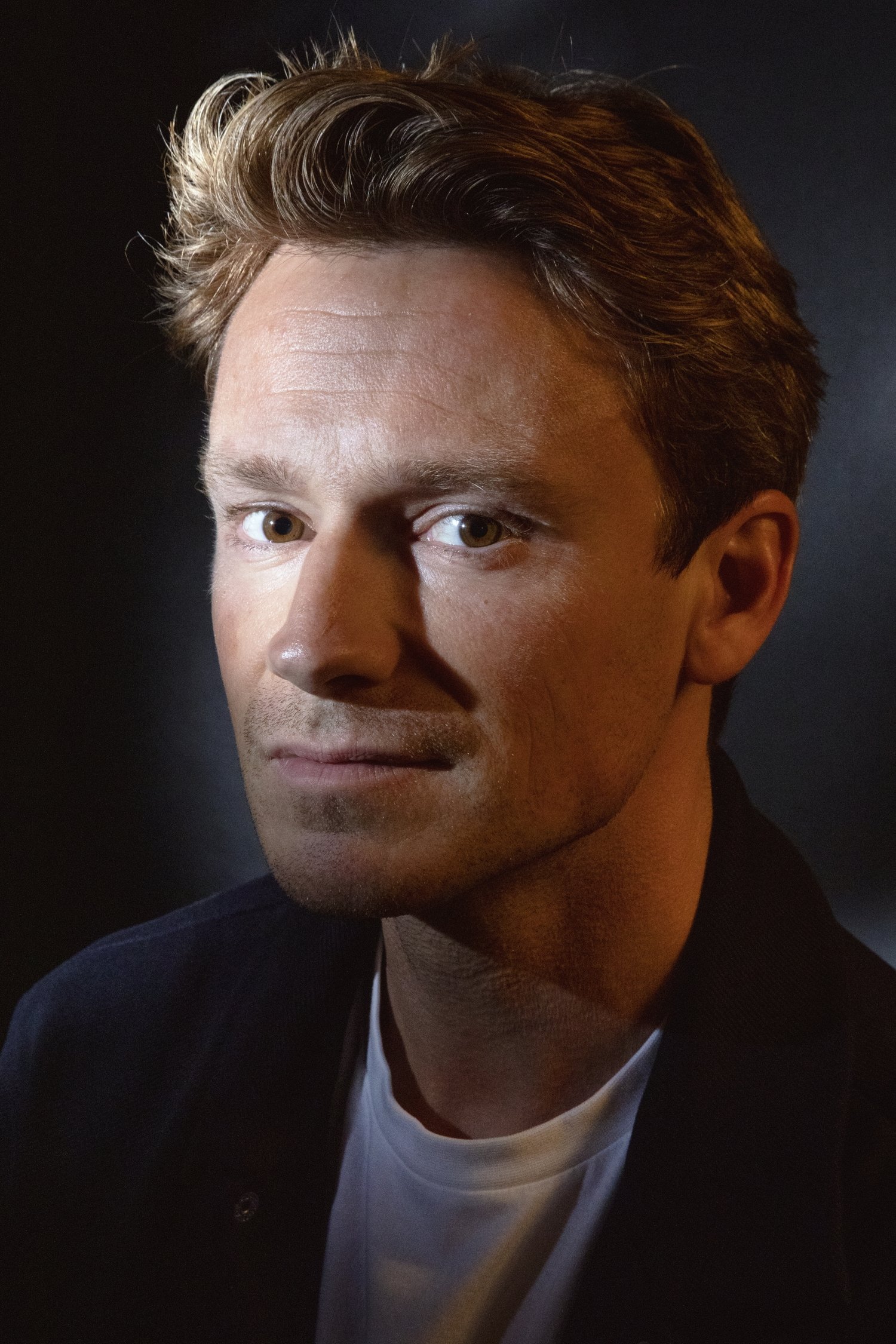 Blas Roca-Rey backdrop