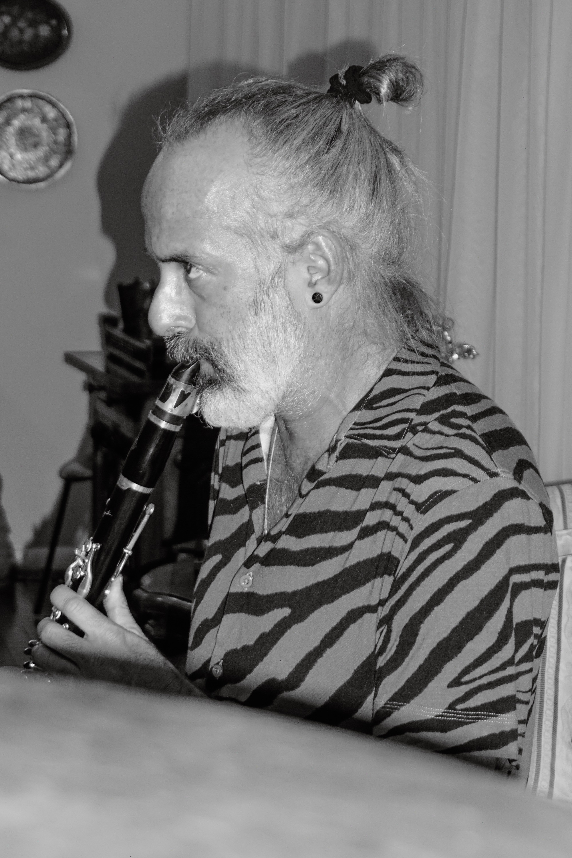 Nikos Dafnis backdrop