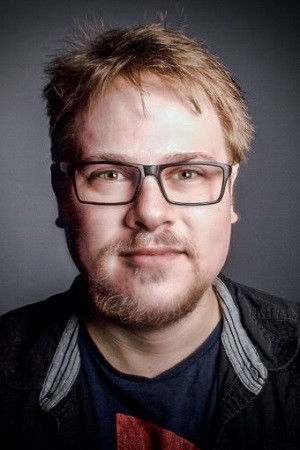 Ahmet Yüksel Or backdrop