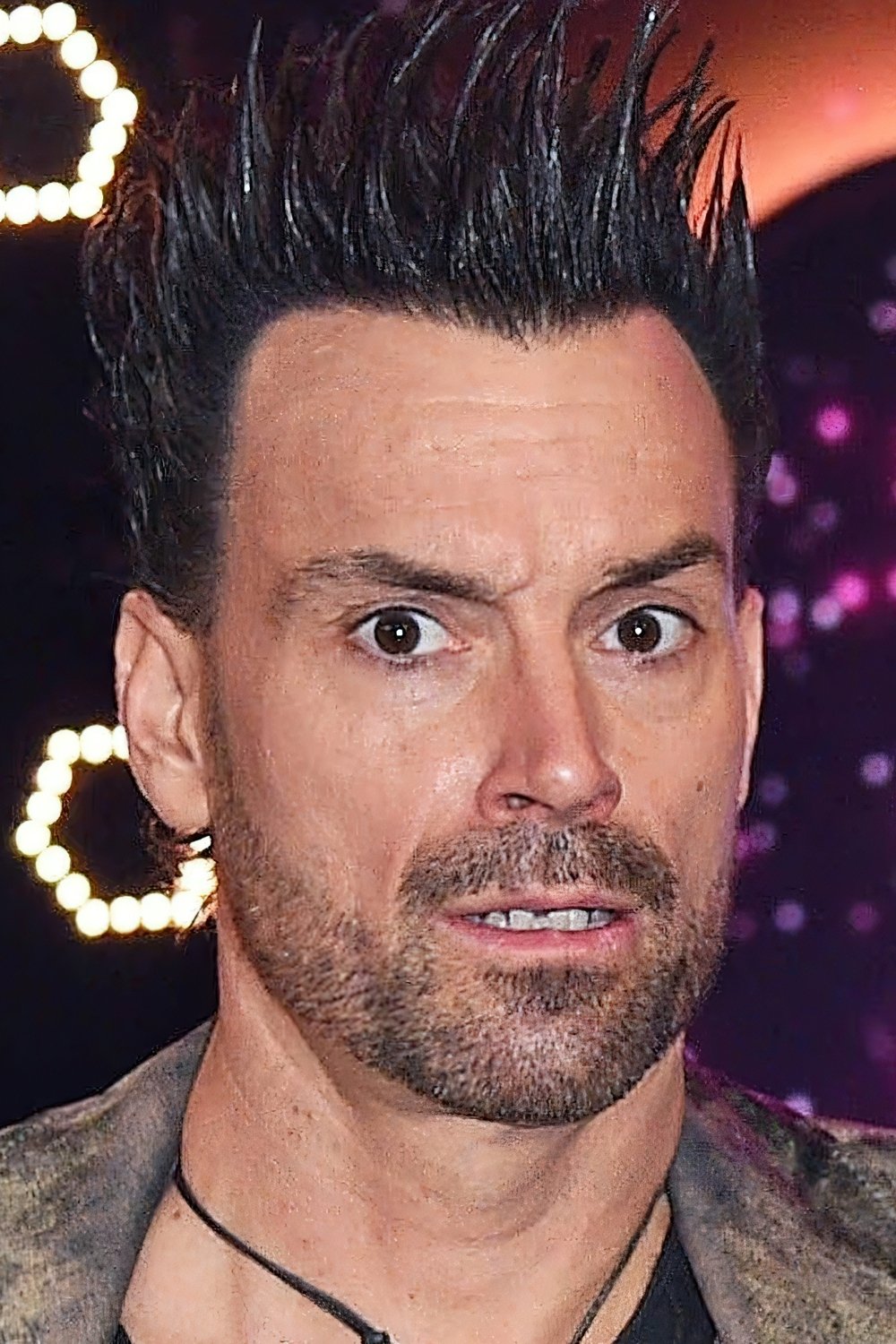 Andreas Ehrlich backdrop