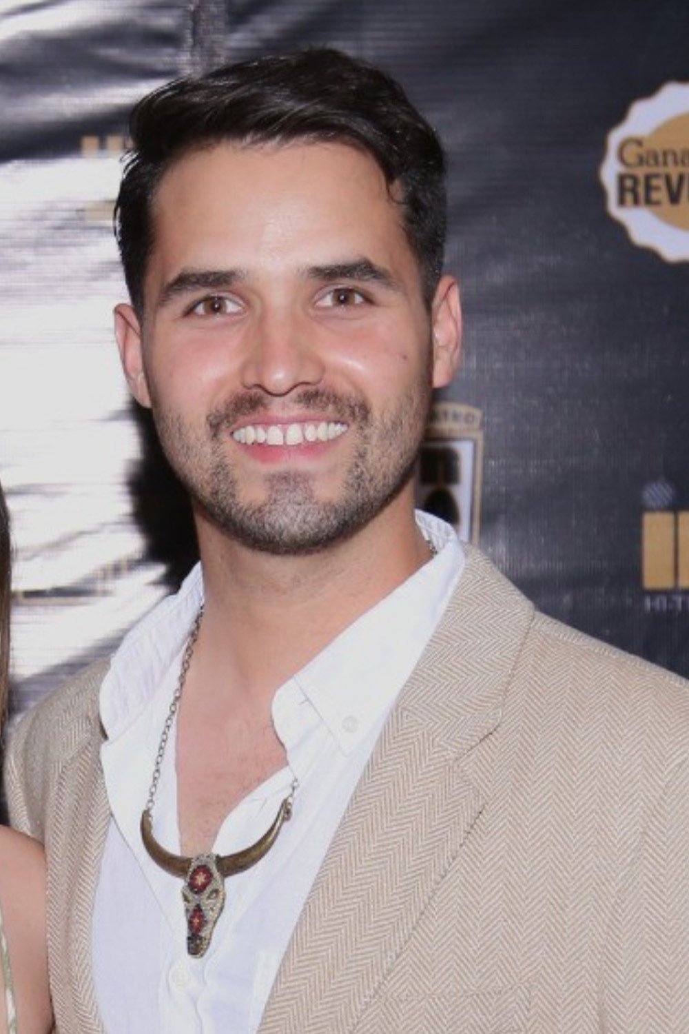 Gabriel Herrera Torres backdrop