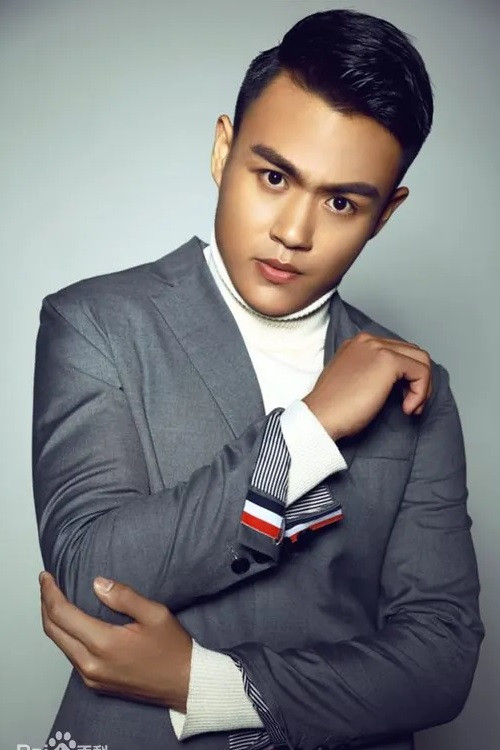 Edward Dalmas backdrop