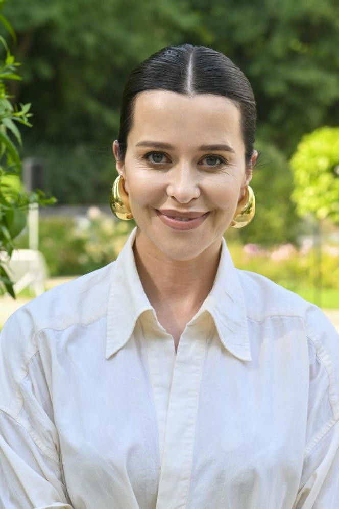 Ethan Le Phong backdrop