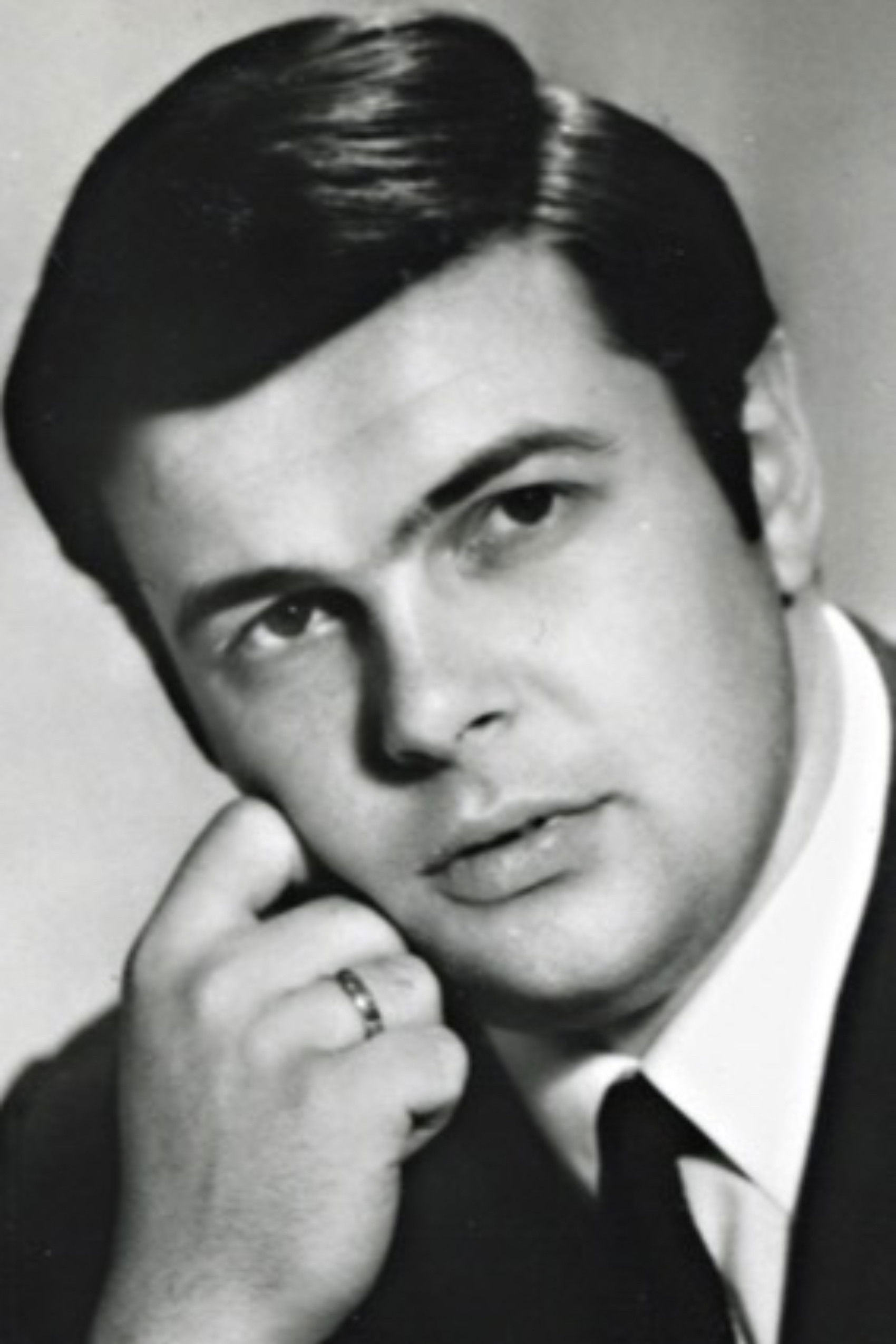 Jean Guilaine backdrop