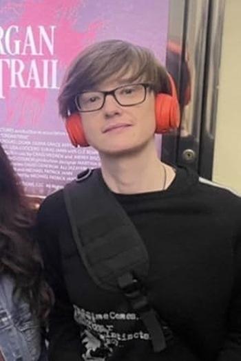 Marta Laubinger backdrop