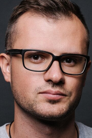 Lucien Muratore backdrop