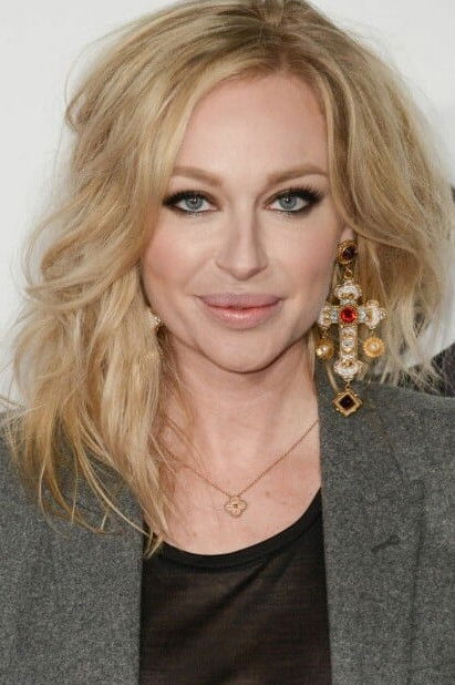 Alessandra Lacorazza backdrop