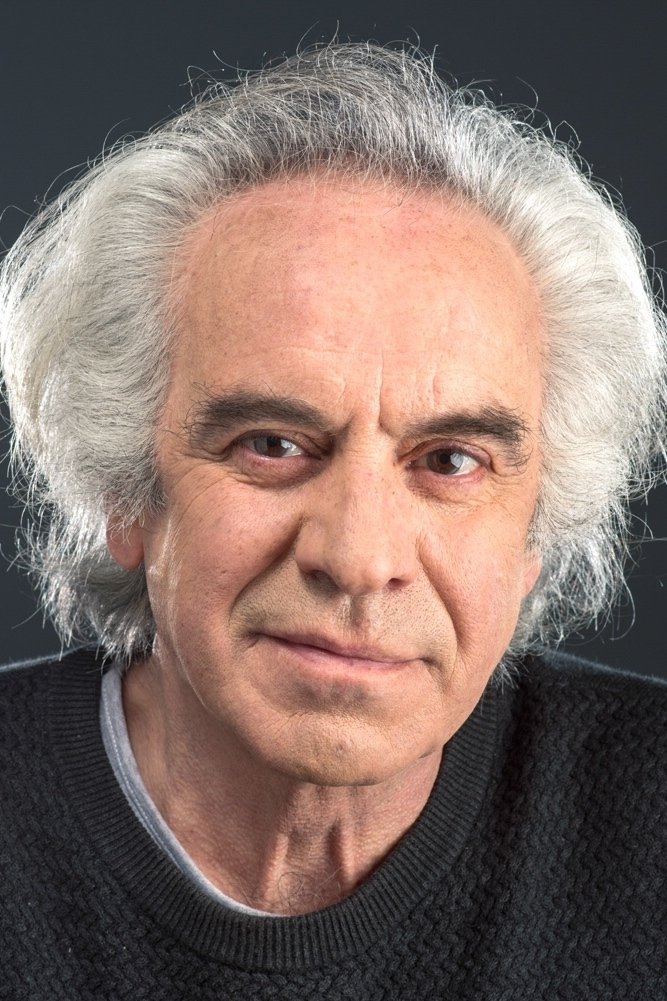 João Paulo Costa backdrop