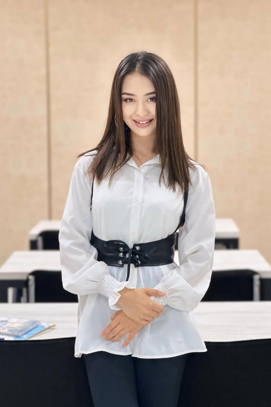 Yoon Sang-hoon backdrop