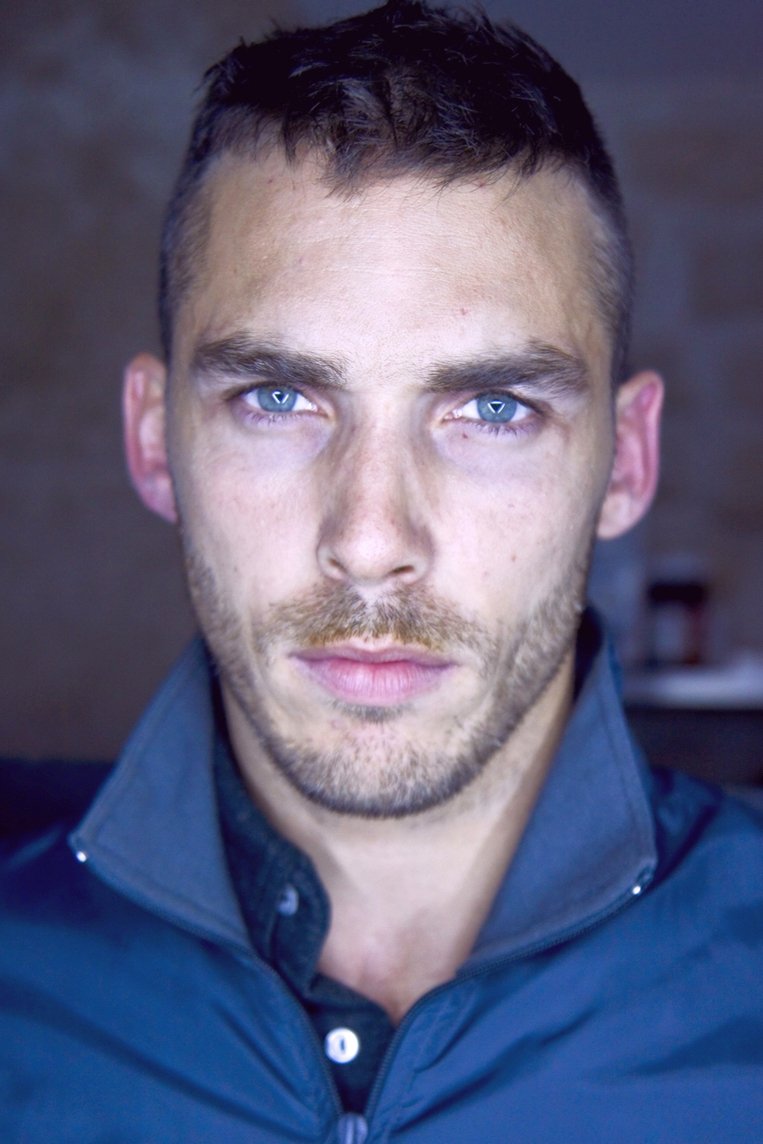 Rachel Luttrell backdrop