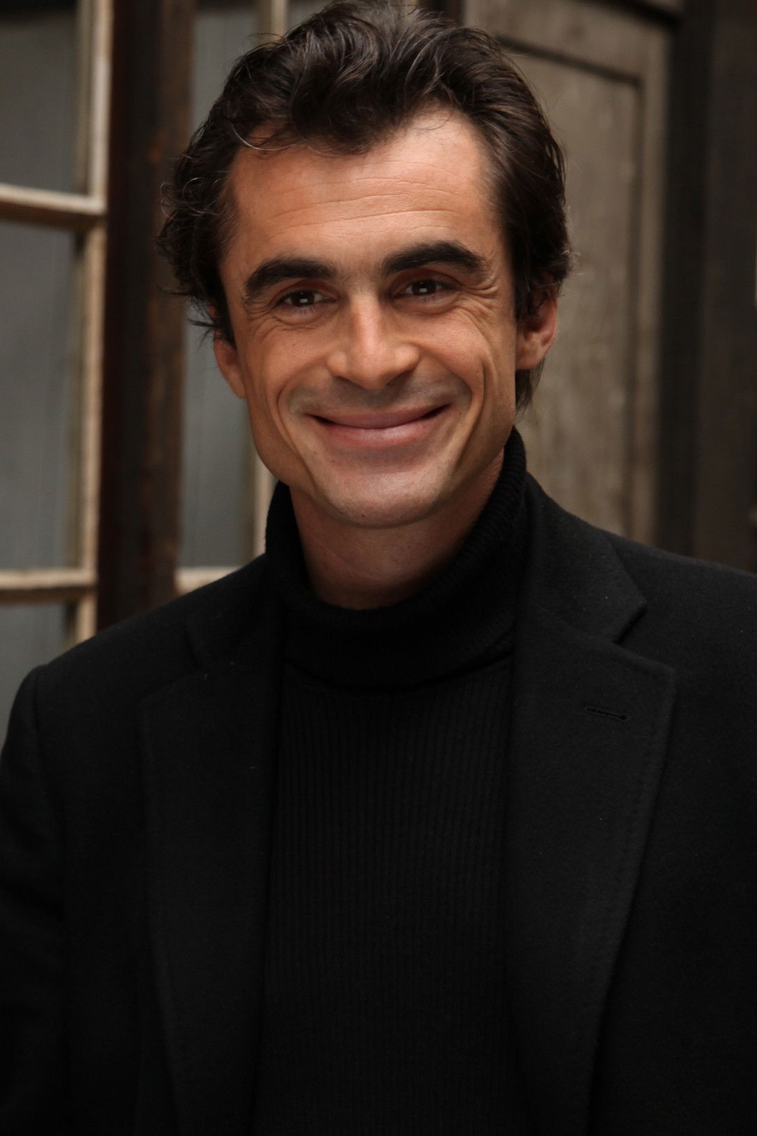 Raphaël Enthoven backdrop
