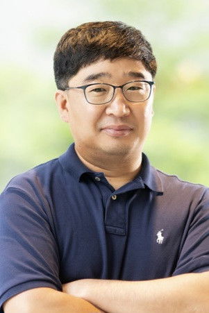 Park Jong-hoon backdrop