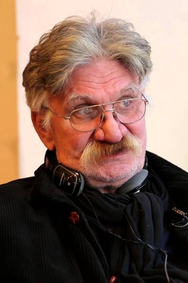 Marisa Ribisi → Marisa Ribisi backdrop