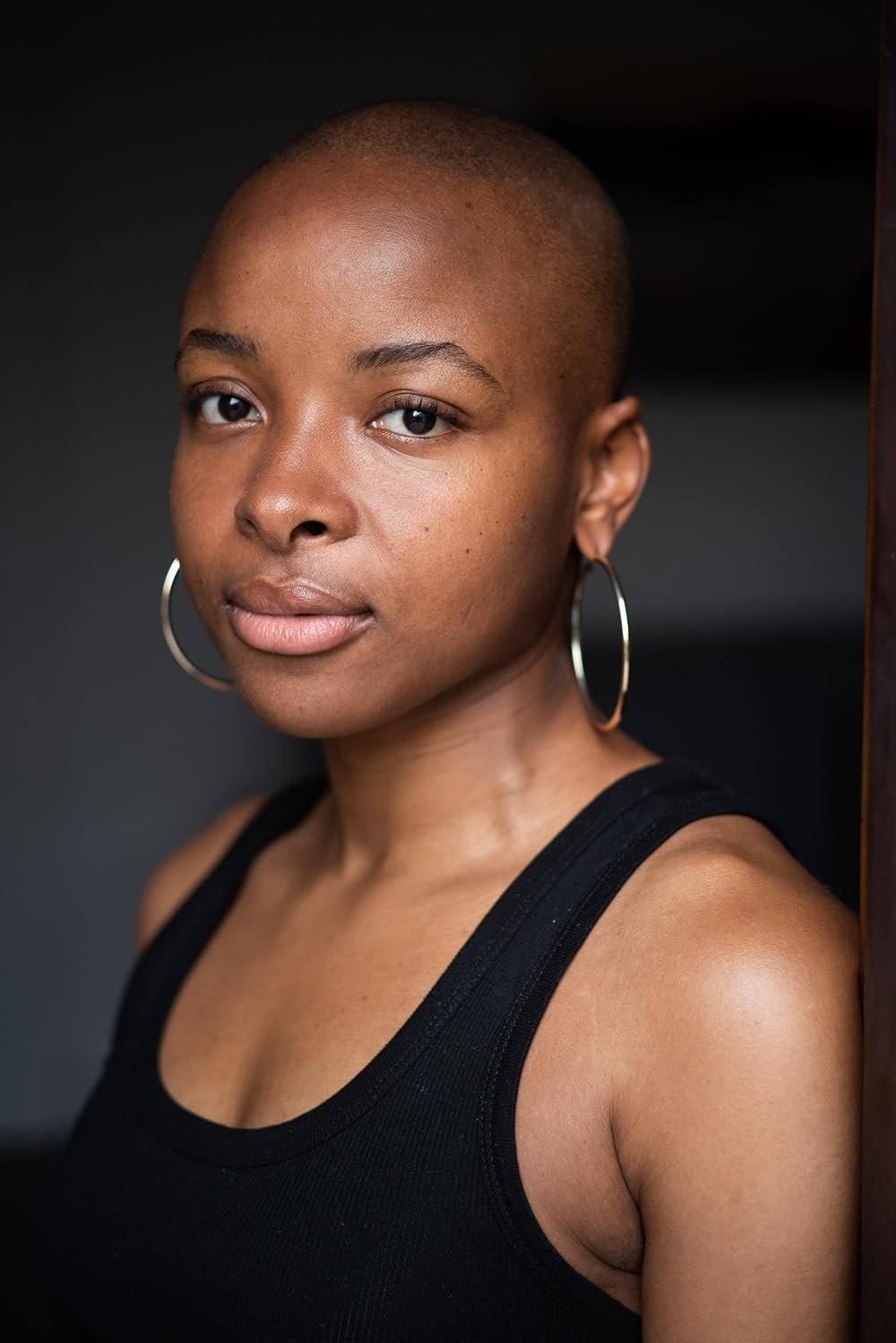 Viviane Bossina backdrop